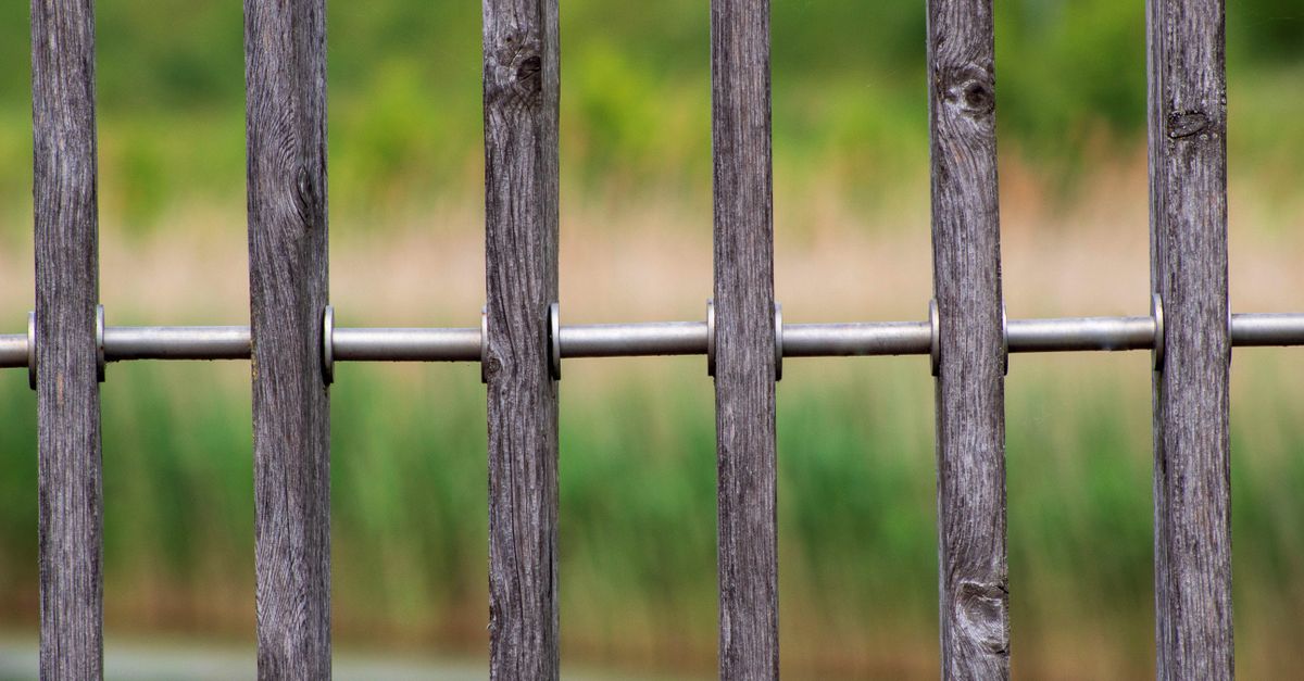 Cost Considerations When Installing Lap Fencing